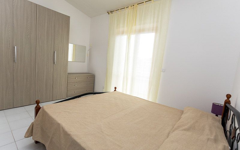 camera-da-letto-vega-san-nicola-arcella