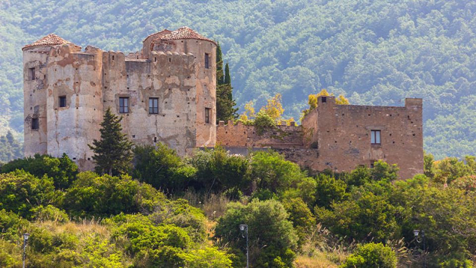 castello normanno a praia a mare