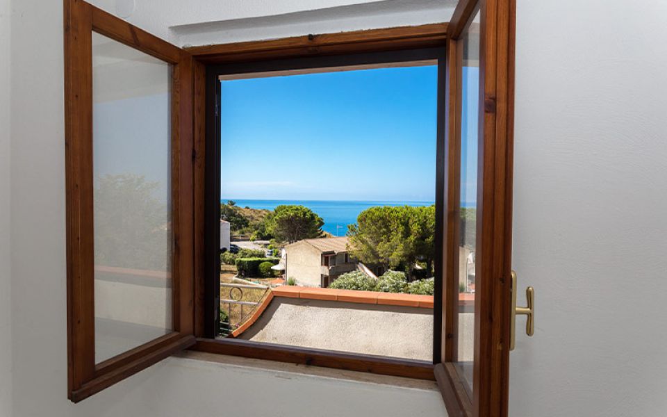 finestra vista mare appartamenti in vendita san nicola arcella residence iris