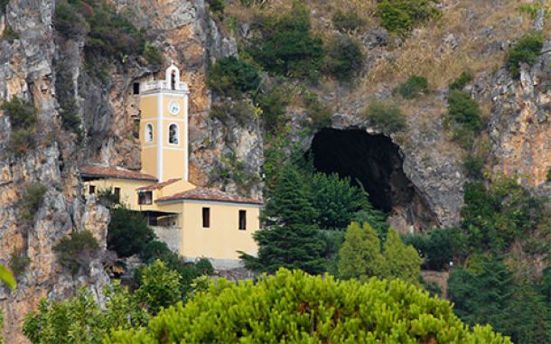 santuario della madonna della grotta panoramica