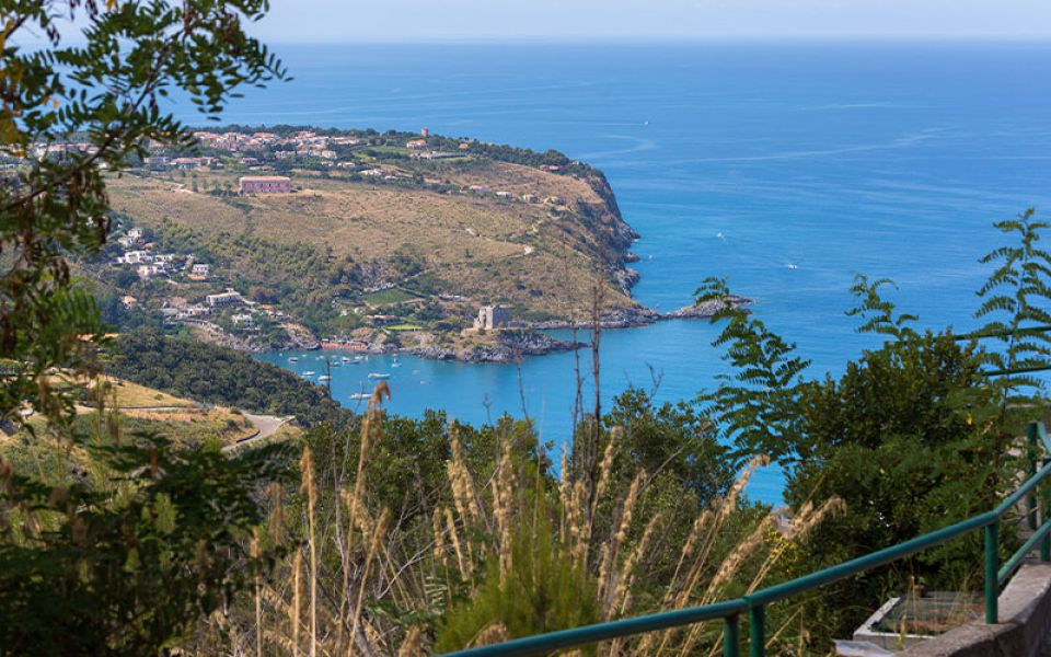 vista sul mare da villaggio del bridge san nicola arcella